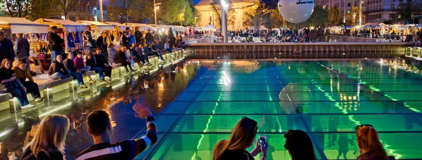 Photo of the Spring Terrace Festival at Akvárium club, on the Elisabeth square on the Pest side of the city