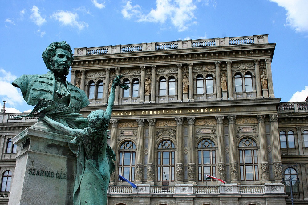 The façade of the Hungarian Academy of Sciences with a statue of the creator of Hungarian language cultivation