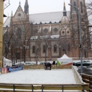 Picture of the free open air ice skating rink in the 10th district of Budapest till the end of January 2023