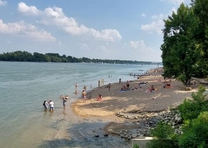 Római part - best beaches in Budapest