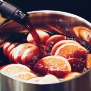 mulled wine in Budapest - pexels-jens-mahnke