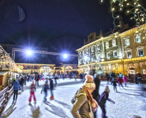 Óbuda Christmas Market Budapest 2025