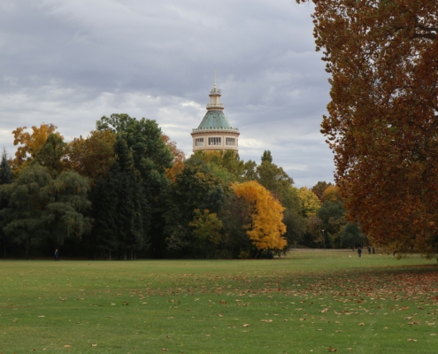 balint-miko-sL0wA0jjDsI-unsplash - Budapest autumn colors